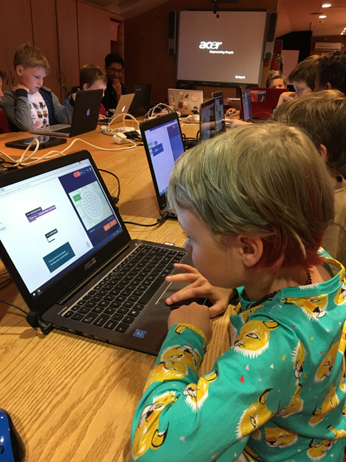 Coding with Kano Art